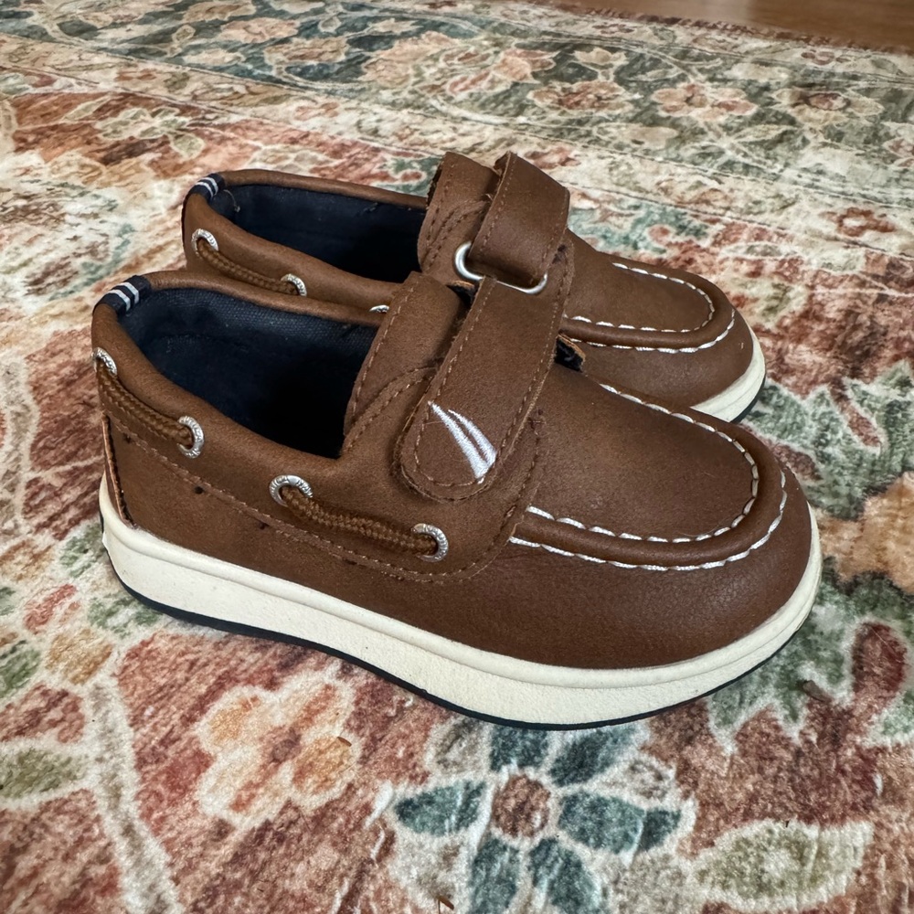 Nautica Toddler Boys Boating Shoes Size 6
